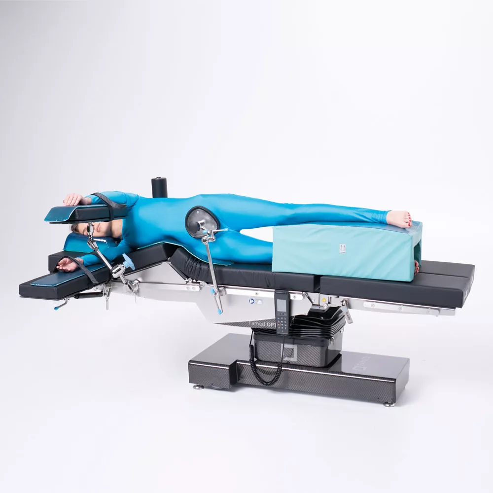 Optima Karbon OP Tisch fuer Nierenoperation