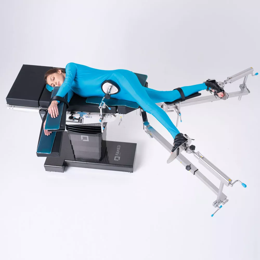 Optima Karbon OP Tisch fuer orthophaedische Eingriffe